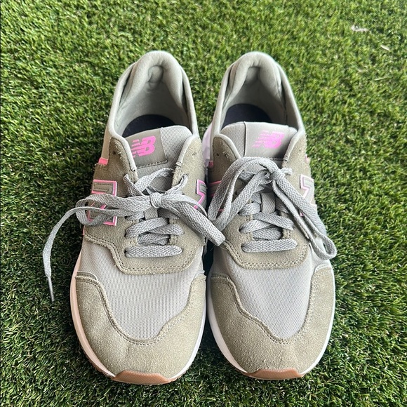 *like new* New Balance Fresh Foam X70 Women’s Shoes Size 9.5 - Picture 2 of 11